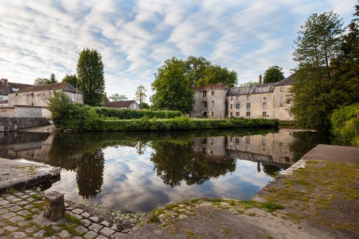 Vallée de l'Ecole et du Rebaise, butte de Turelle et Bois de Malabri