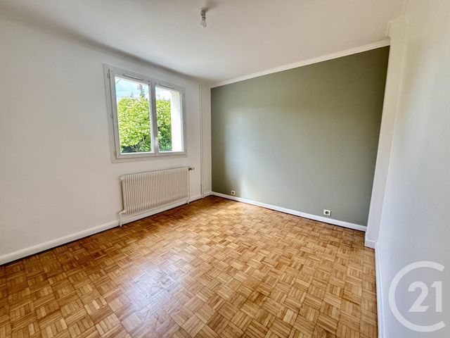 Appartement F3 à louer - 3 pièces - 61.41 m2 - LE MALESHERBOIS - 45 - CENTRE - Century 21 Agence De Malesherbes