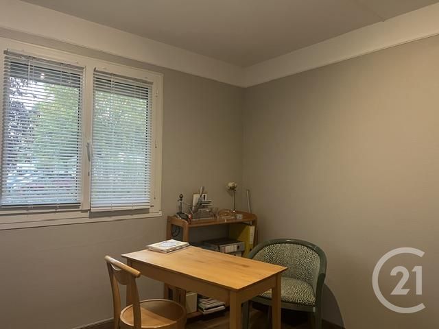 Appartement F4 à vendre - 4 pièces - 91.8 m2 - LE MALESHERBOIS - 45 - CENTRE - Century 21 Agence De Malesherbes