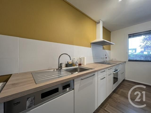 Appartement F4 à vendre - 4 pièces - 91.8 m2 - LE MALESHERBOIS - 45 - CENTRE - Century 21 Agence De Malesherbes
