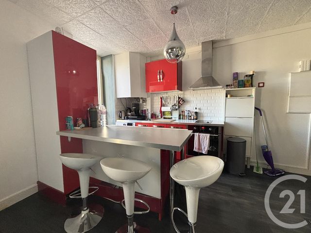 Appartement F2 à vendre - 2 pièces - 34.4 m2 - LE MALESHERBOIS - 45 - CENTRE - Century 21 Agence De Malesherbes