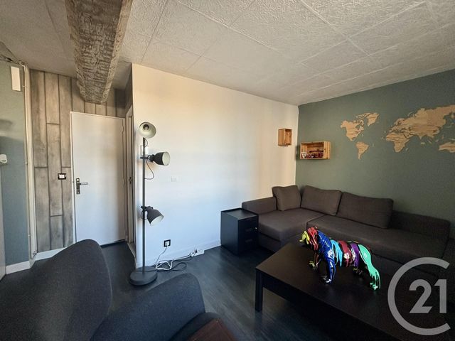 Appartement F2 à vendre - 2 pièces - 34.4 m2 - LE MALESHERBOIS - 45 - CENTRE - Century 21 Agence De Malesherbes