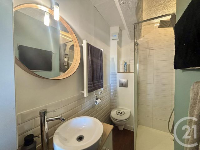 Appartement F2 à vendre - 2 pièces - 34.4 m2 - LE MALESHERBOIS - 45 - CENTRE - Century 21 Agence De Malesherbes