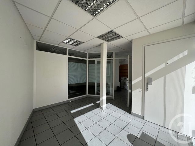 Appartement à louer - 5 pièces - 95.87 m2 - LE MALESHERBOIS - 45 - CENTRE - Century 21 Agence De Malesherbes