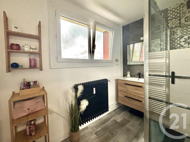 Appartement F4 à vendre - 4 pièces - 85.99 m2 - LE MALESHERBOIS - 45 - CENTRE - Century 21 Agence De Malesherbes