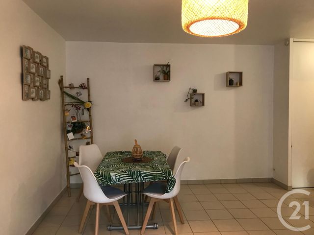 Appartement F3 à vendre - 3 pièces - 61.0 m2 - LE MALESHERBOIS - 45 - CENTRE - Century 21 Agence De Malesherbes