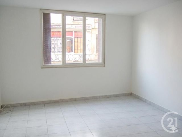 Appartement F2 à vendre - 2 pièces - 43.45 m2 - LE MALESHERBOIS - 45 - CENTRE - Century 21 Agence De Malesherbes