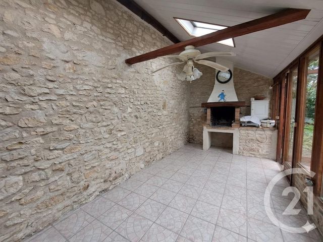 maison à vendre - 5 pièces - 125.0 m2 - BRIARRES SUR ESSONNE - 45 - CENTRE - Century 21 Agence De Malesherbes