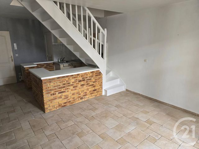 Appartement F2 à louer - 2 pièces - 41.74 m2 - LE MALESHERBOIS - 45 - CENTRE - Century 21 Agence De Malesherbes