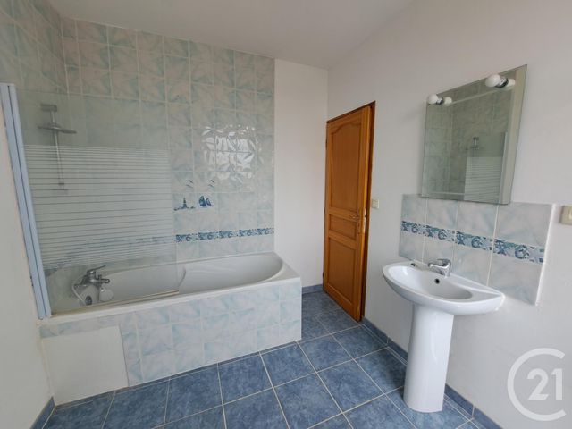 maison à louer - 5 pièces - 78.37 m2 - LE MALESHERBOIS - 45 - CENTRE - Century 21 Agence De Malesherbes