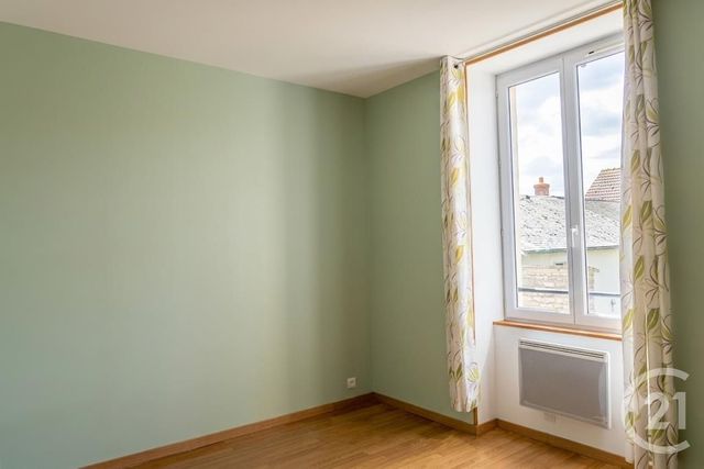 maison à louer - 5 pièces - 78.37 m2 - LE MALESHERBOIS - 45 - CENTRE - Century 21 Agence De Malesherbes