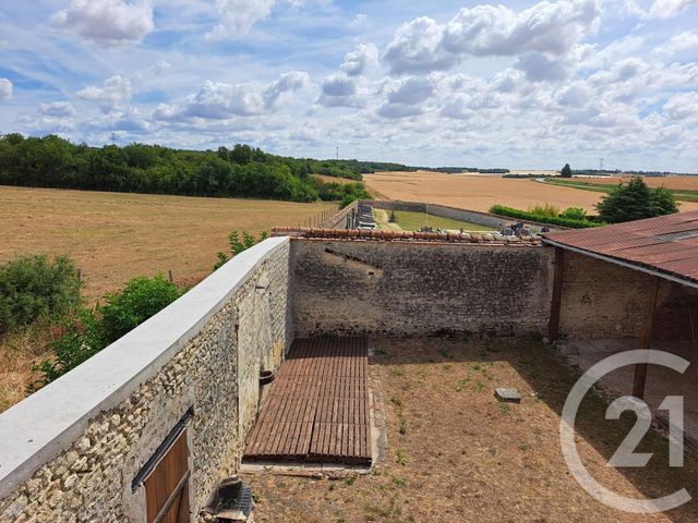 maison à louer - 5 pièces - 78.37 m2 - LE MALESHERBOIS - 45 - CENTRE - Century 21 Agence De Malesherbes