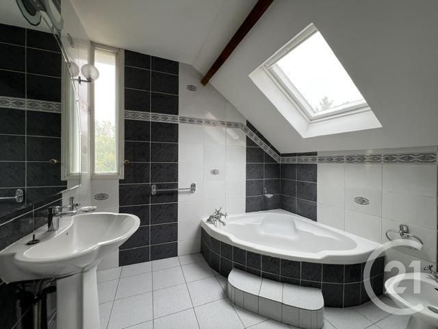 maison à vendre - 5 pièces - 95.0 m2 - LE MALESHERBOIS - 45 - CENTRE - Century 21 Agence De Malesherbes