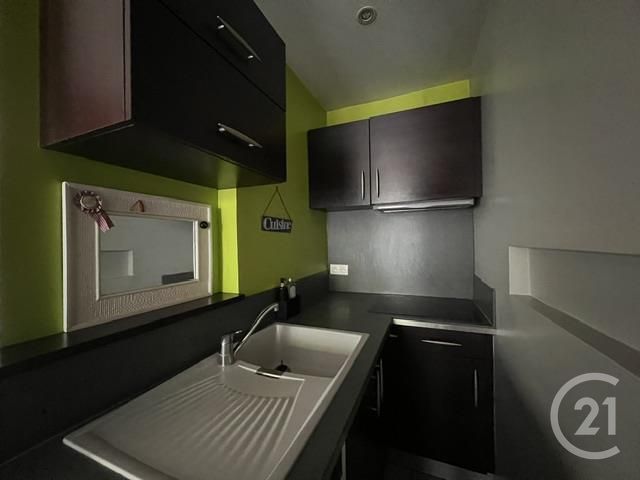 Appartement Duplex à vendre - 3 pièces - 26.01 m2 - LE MALESHERBOIS - 45 - CENTRE - Century 21 Agence De Malesherbes
