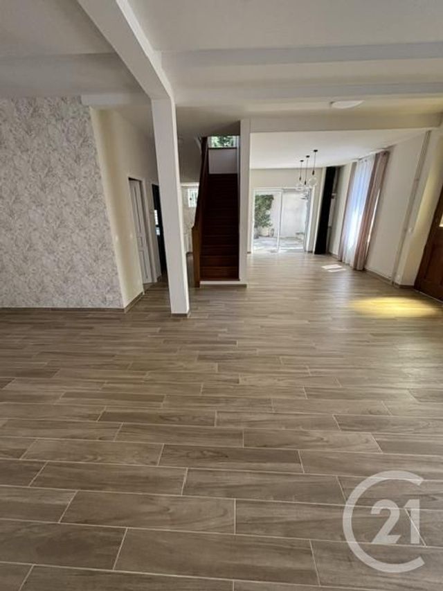 maison à vendre - 6 pièces - 111.5 m2 - LE MALESHERBOIS - 45 - CENTRE - Century 21 Agence De Malesherbes